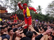Tưng bừng hội rước pháo Đồng Kỵ